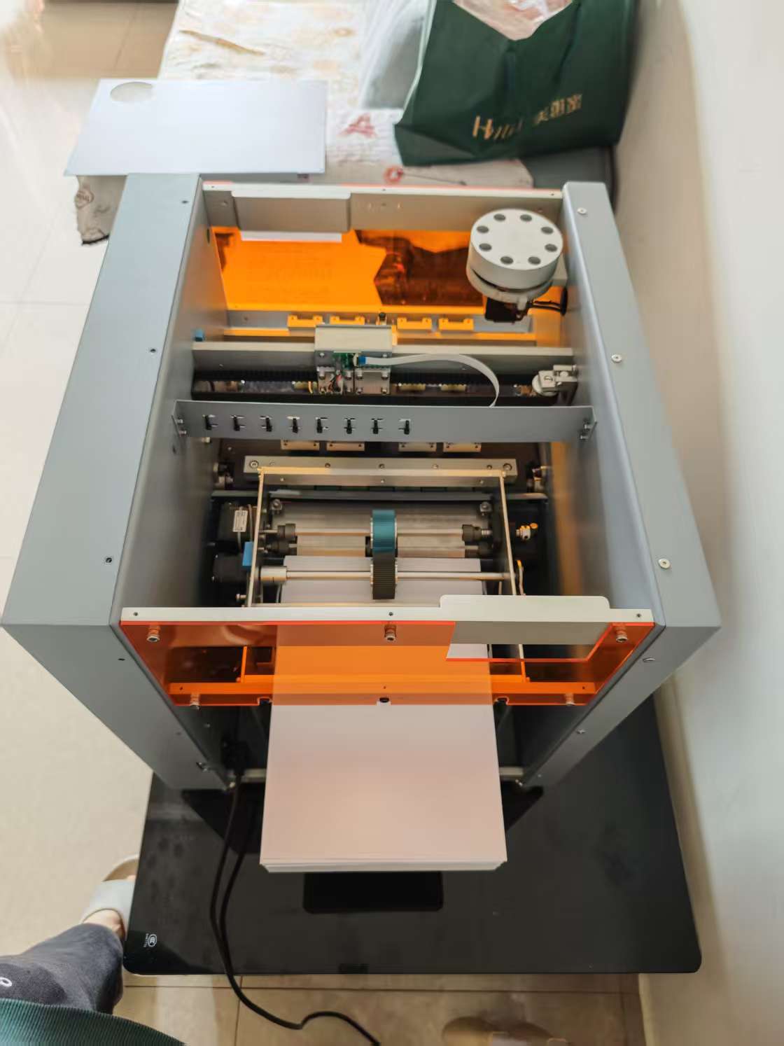 UUNA TEK® iAuto Premium - Automatic Handwriting Machine with Feeder & Signature Function for Letters and Bulk Writing - UUNA TEK CO.,LIMITED